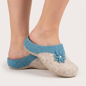 D-1382 világoskék/bézs szobapapucs 40