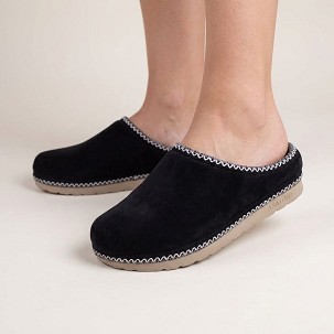 D-1555 fekete szobapapucs